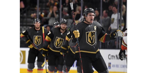Vegas Golden Knights rangerer først i Stillehavet